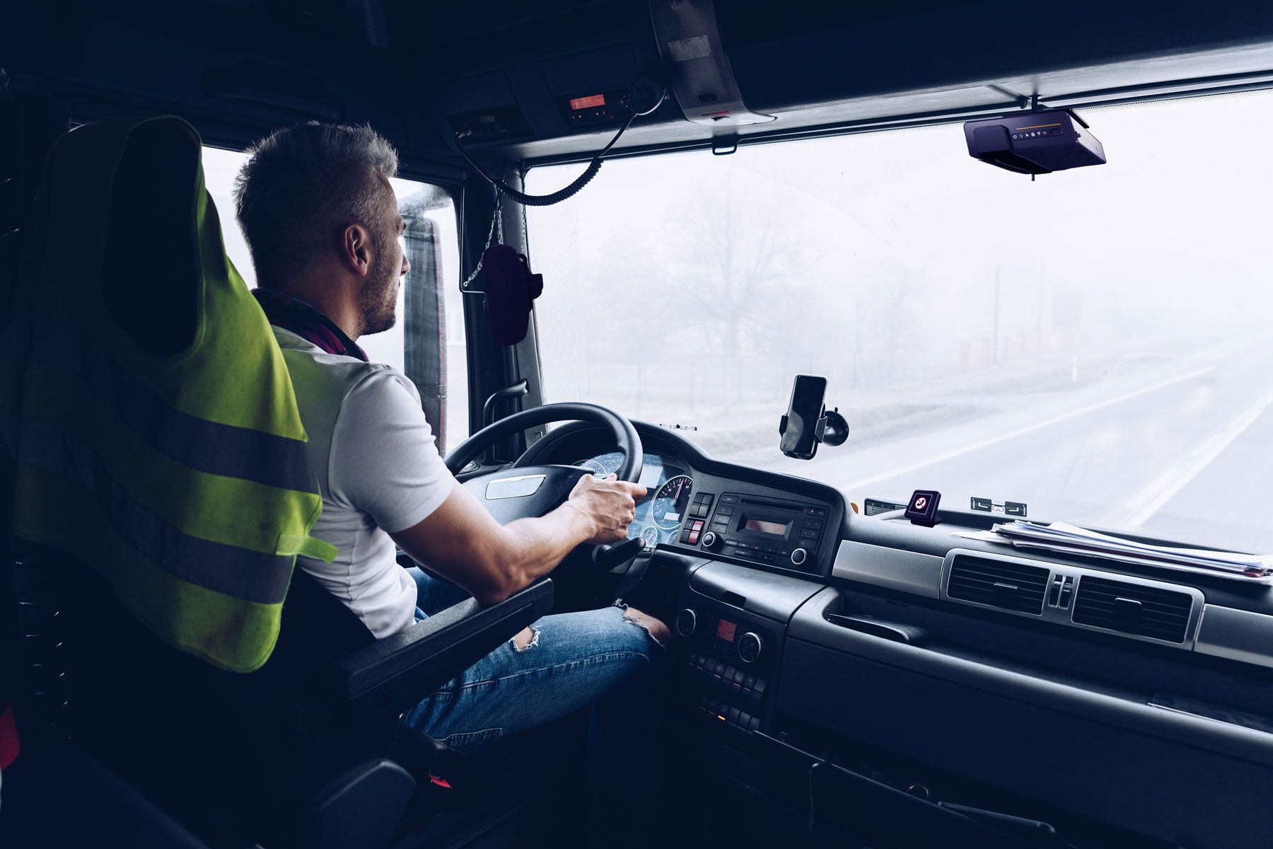 images/one-pager/visionai-safety.jpg#joomlaImage://local-images/one-pager/visionai-safety.jpg?width=1800&height=1200