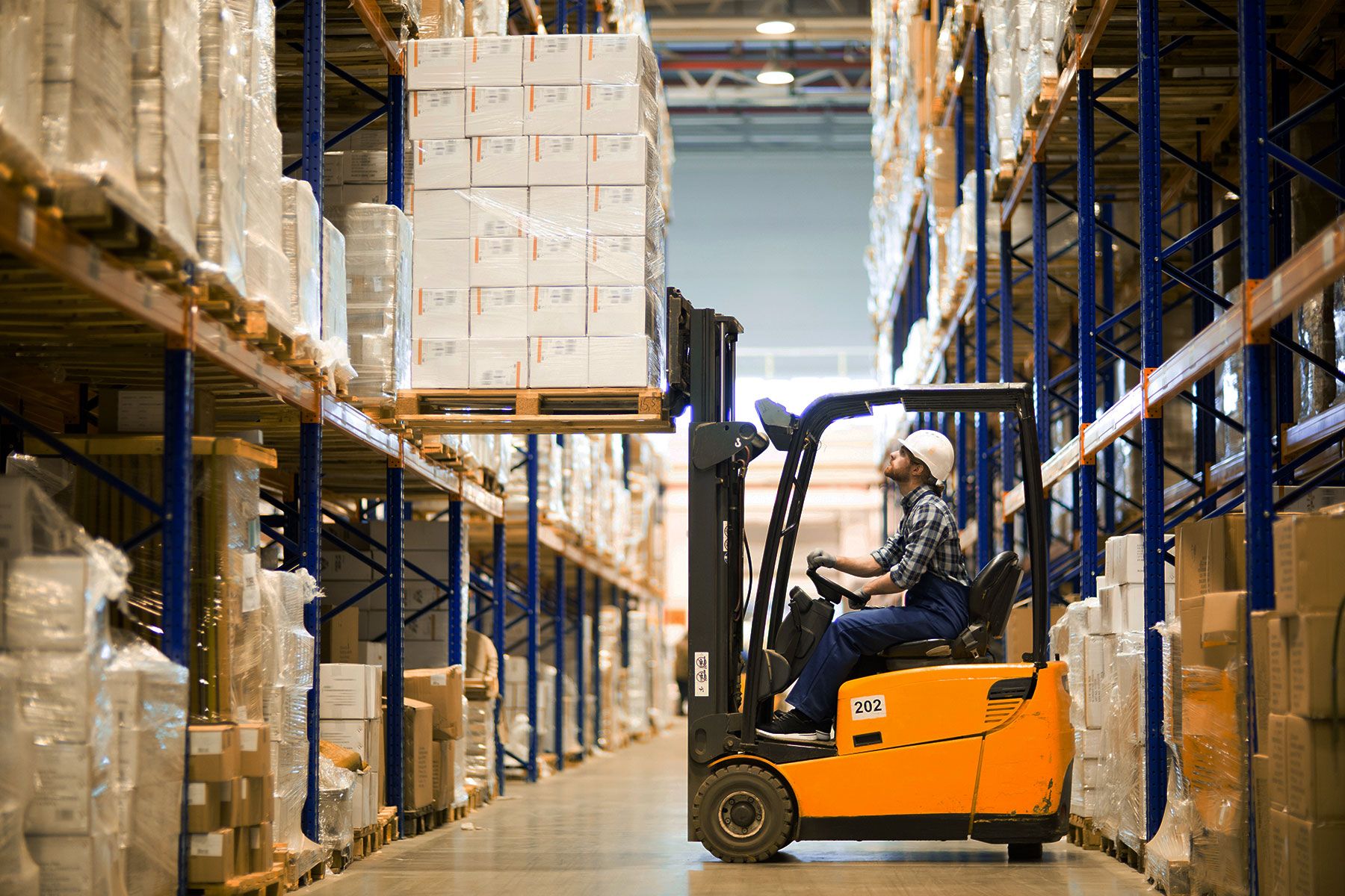 images/solution-brief/us/manufacturing-and-warehousing.jpg#joomlaImage://local-images/solution-brief/us/manufacturing-and-warehousing.jpg?width=1800&height=1200